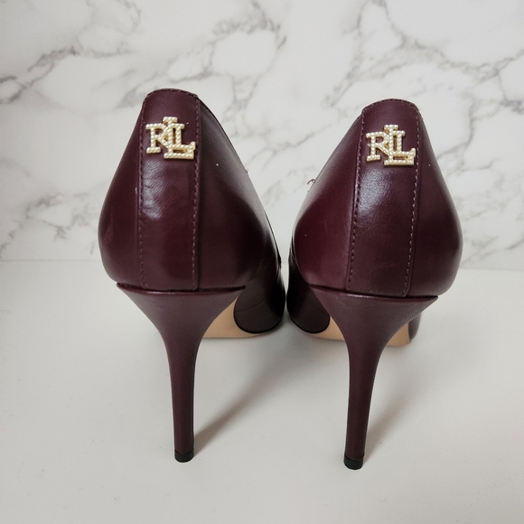 NWOB Lauren Ralph Lauren | Lindella Leather Black Velvet Cap Toe Pumps - Size 8 - Picture 5 of 10